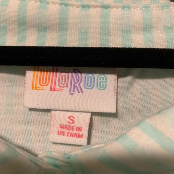 NWT LuLaRoe Valentina Button Down Shirt Sz S - Picture 5 of 7